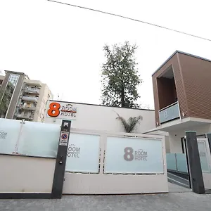 8room Catane